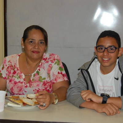 Desayuno con los abuelos