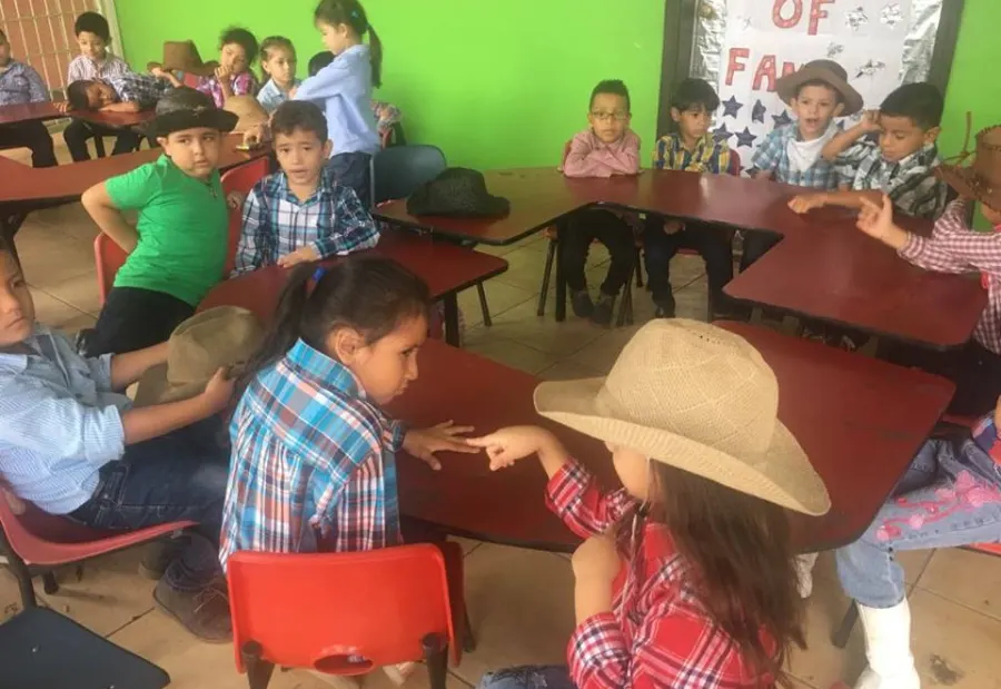 Estudiantes de Pre Básica